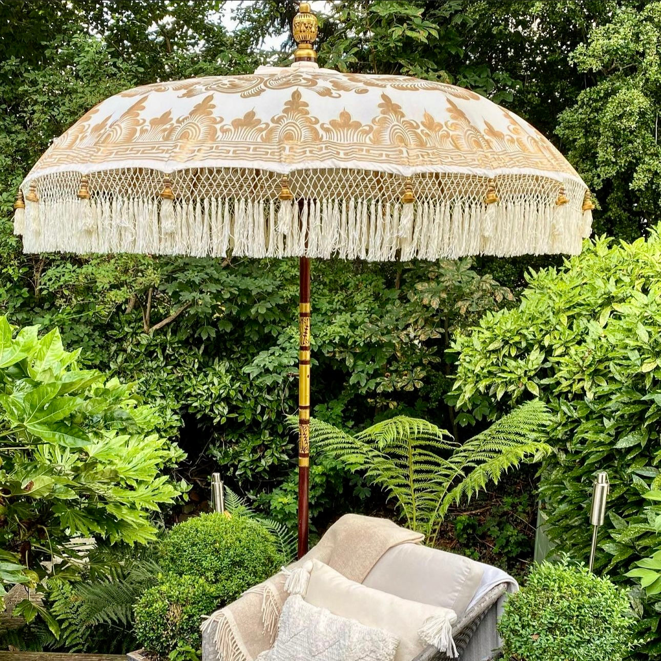 La Vida en Led Ombrellone Balinese Parasole 3 metri diametro Paradise Luhur, Grande La Vida en Led Ombrellone Balinese Parasole 3 metri diametro Paradise Luhur, Grande